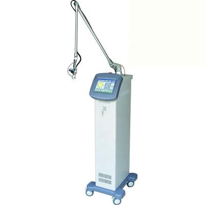 China Blood Vessel Removal CL40 Dermatology Surgical CO2 Laser Laser 30W Medical Veterinary Laser for sale