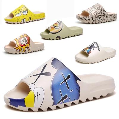 China Latest Stylish Fashion Trend Summer Indoor Indoor Unisex Slippers Bedroom Slippers Yeezy Slippers Yezzy Shoes for sale