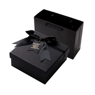 China Recycled Materials Black Cardboard Apparel Packaging Gift Box Gift Boxes Cardboard Boxes for sale