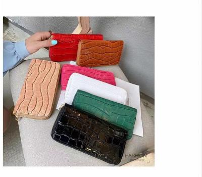 China Vintage Style Short Section Wallet Waterproof Crocodile PU Leather Zippered ID Card Wallet Front Pocket Wallet Coin Purse for sale