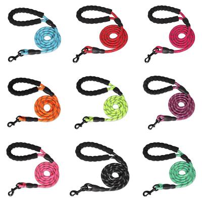 China Reflective Strong Nylon Rope Dog Leash With Comfortable Padded Foam Handle Strong Reflective Wires 5 Ft Dog Rope Leash for sale