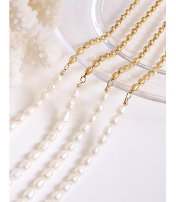 China Fast Delivery Beautiful 18k Gold Plated Titanium Steel Oval Geometric Chain Choker Freshwater Pearl Necklace Jewelry for sale