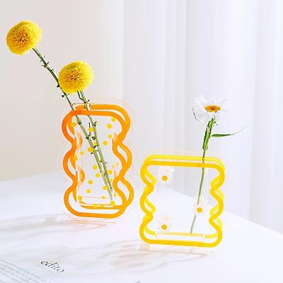 China Christmas fashionable creative Nordic minimalist Central Institute of Statistics flower vase bedroom flower vase acrylic colorful decoration for sale