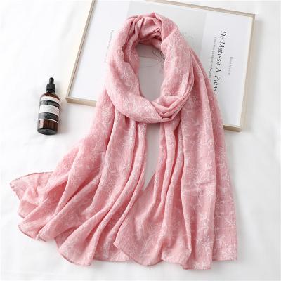 China Elegant Long Ladies Cotton Shawl Ethnic Floral Scarves Print Cotton Hijab Canvas Scarf For Muslim Women for sale