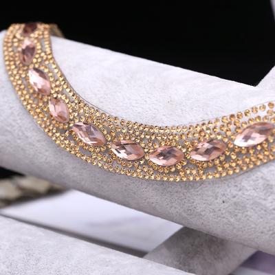 China New Design Environmental Inspection Chain Choker Necklace Women Rhinestone Rhinestone Chains Wide Necklace for sale