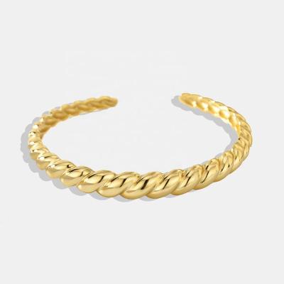 China TRENDY Fashion 18K gold bracelet with adjustable opening simple croissant linen brass bracelet for sale