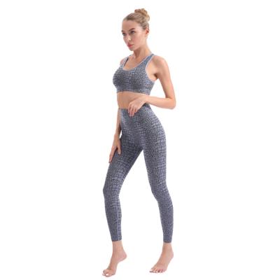 China 9223 Breathable Crocodile Pattern Wholesale Fitness Activewear Sets Custom Seamless Gym Yoga Pants Bra Set for sale