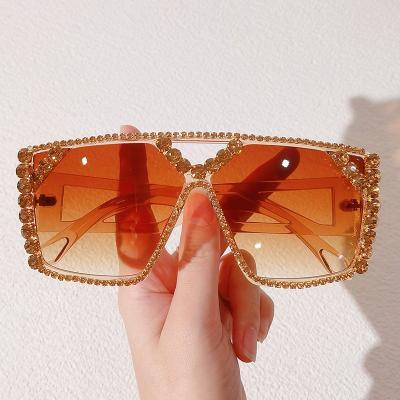 China Rhinestone 2022 Luxury Rectangle Frame Diamond Large Frame Shade Sunglasses Bling Fashion Sunglasses Crystal Sunglass For Women Girl for sale