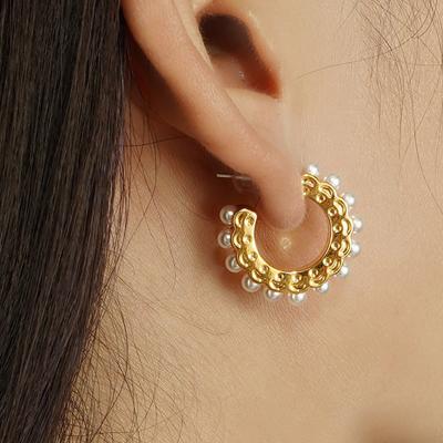 China CLASSIC Elegant 18K Gold Plated Baroque Pearl Circle Earrings Pearl C Shape Circle Stud Earrings For Women for sale