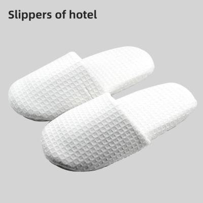 China Large Waffle 5mm Unique Home SPA Hotel Travel Logo Printing Manufacturer High Quality Custom Slipper For Hotel Amenities for sale