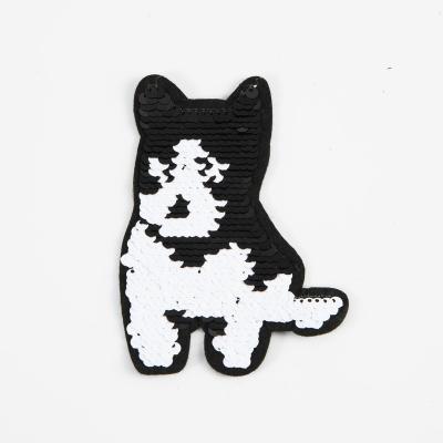 China Custom Handmade Heat Press Badge Embroidery Patch Iron On Patch Applique For Clothing Bags Clothes Velvet Laser for sale