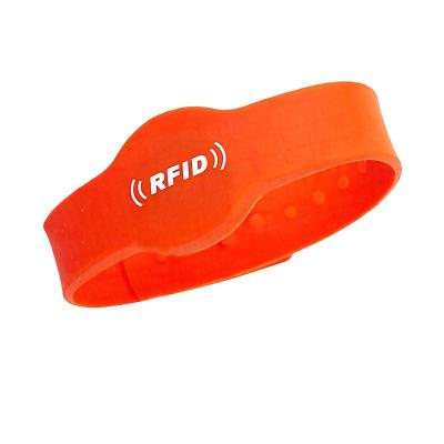 China Waterproof / Waterproof Classic 13.56Mhz NFC keyfob RFID bracelet rfid wristband EV1 S50 1K F08 Nttag213 for sale