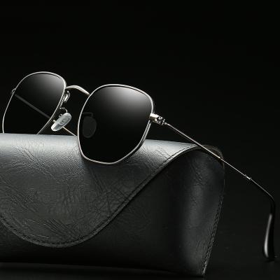 China Fashion Sunglasses Hd 2021 Polarized Brand New Male Cool Driving Sunglasses 400 Sunglasses Women UV for sale