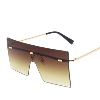 China European Fashion Sunglasses and American Hot Selling New Fashion Design Lady Custom Logo Sunglasses for sale