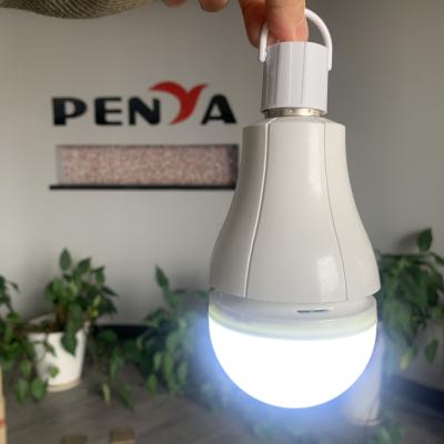 China Luz de bombilla de emergencia LED de 15w de larga duración con tiempo de emergencia de 10 horas en venta