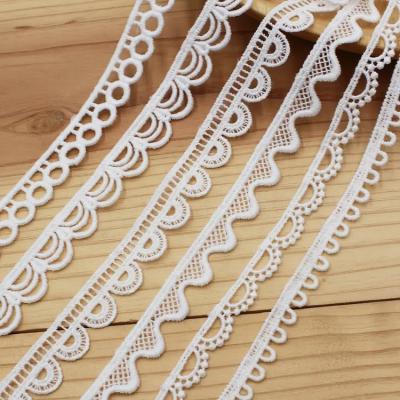 China OEM Factory Custom Delicate Milk Viable White Silk Embroidery Lace Guipure Lace Sewing Trimmings For Girl Clothes In Stock for sale