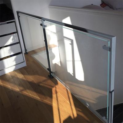 China Upgrade Your Home's Style with Modern U Channel Stringer Stainless Steel Glass Stair for sale