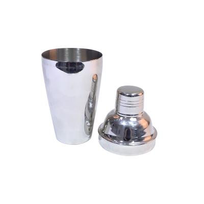 China Disposable Pure Silver Cocktail Shaker With Stylish Stainless Steel Design for sale