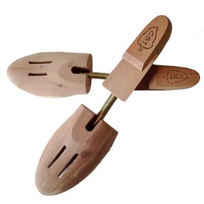 China Hold down shape adjustable shoe tree cedar wood/wooden shoe trees/metal knob, Schuhspanner for sale