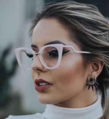 China Italy Stock Style Supply Trendy Anti Blue Light Optical Glasses 97320 Frames Women Cateye Eyewear Fashion Glasses Wholesale for sale