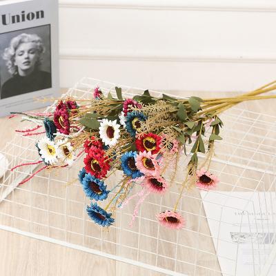 China Fashional Artificial Flowers Fake Flower Sunflower TV Style Flower Sunflower Bouquet Nordic Wedding Decoration Cabinet for sale