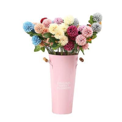 China Fashional Artificial Flowers Decoration Fake Flower Dandelion Flower Simulation Ball Silk Chrysanthemum 3 Outdoor Gardening Scented Chrysanthemums for sale