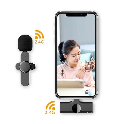 China Lavalier Microphone 2.4G Wireless Microphone for IPhone Android Phone Mini Wireless Mic Recording with YouTube Facebook Vlog TikTok for sale