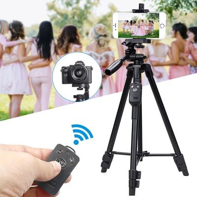 China Professional PORTABLE Portable Photographic Camera Tripod Phone Tripod with Phone Clip Selfie Remote Control Tripod for sale