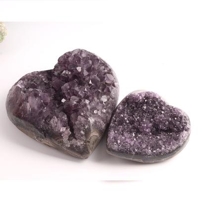 China Natural China Agate Quartz Geode Mineral Specimens Amethys Cluster Heart Crystals Healing For Decoration for sale