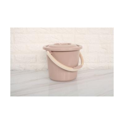 China Sustainable PP Material Drum With Universal Plastic Handle And Lid Food Grade Container Bucket for sale