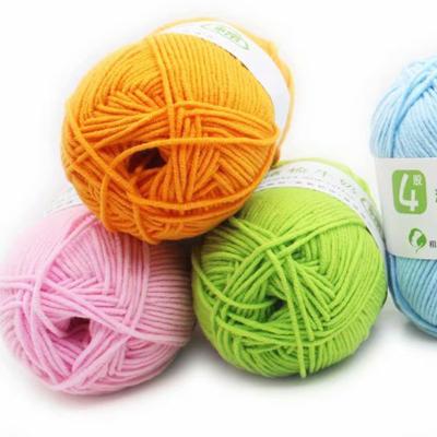 China ZENGLONG Anti-Static Textile 21S 4ply 50g Knitted Crochet Gossip 60% Cotton 40% Acrylic Blended Yarn Dyed Fancy Yarn With Custom Color for sale