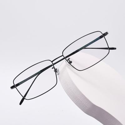 China Pure titanium men's eyewear eyewear square fashion business eyewear fashionable optical glass frames eyewear for sale