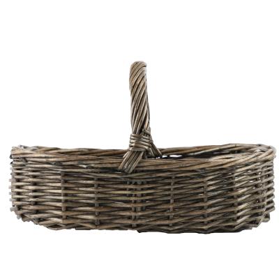 China Minimalist Handmade Wicker Woven Basket Gift Storage Basket With Handle for sale