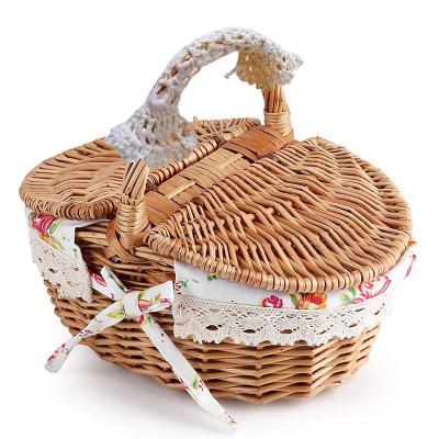 China Traditional Hot Selling Outdoor Picnic Basket Natural Wicker Vegetable Basket Wicker Basket for sale