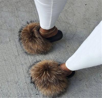 China Fashion Trend Factory Wholesale Custom Made Real Fur Women's Real Fur Slippers Summer Hot Sale Fur Slides Sandals for sale