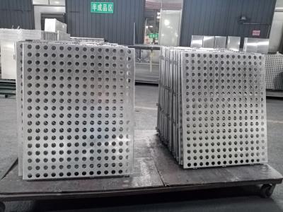 Chine PVDF décoratif a enduit le panneau en aluminium pour la résistance de feu d'immeuble de bureaux à vendre