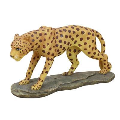 China Wholesale ZC Africa OEM Resin Figurine Animal Custom Leopard Desk Decoration Statue For Home Decor Resin Kit Set Craft for sale