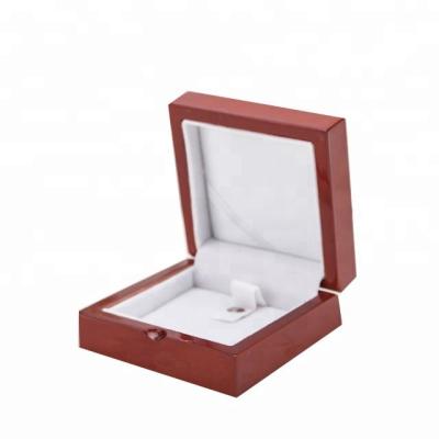 China Handmade Luxury Wooden Necklace Box Wholesale for sale