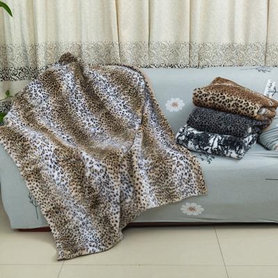 China Anti-pilling Custom Blanket Printing Comfortable Reversible Warm Scale Turkish Polyester Blanket Blanket for sale