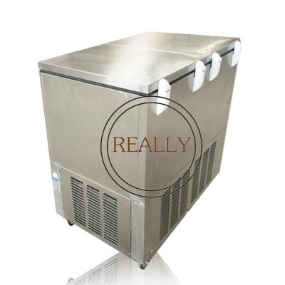 China Frozen Food Factory CE 2022 Approved Four Mold Ice Popsicle Making Machine Hot Sale Ice Popsicle Maker Ice Lolly Making Machine for sale