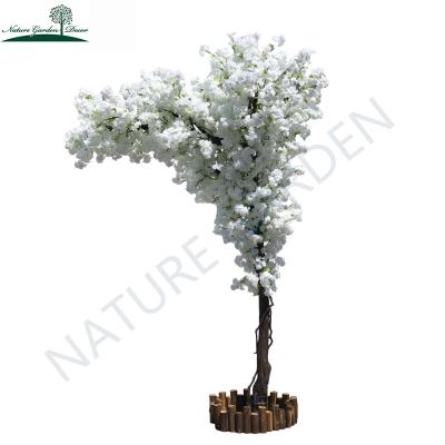 China Real Touch Natural Looking Silk Flower Arrangement That Sakura Tree White Artificial Indoor Cherry Blossom Tree Arches for sale