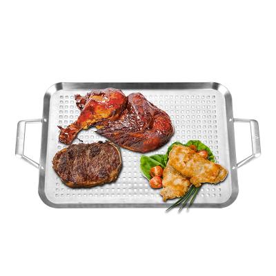 China Easily Cleaned Hot Selling BBQ Basket BBQ Tools Grill Accessories Grilling Pan With Tongs for sale