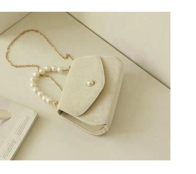 China Lady's wedding Top Quality Vintage even the pearl handbag clutch pearl purse pearl cross bag for women for sale