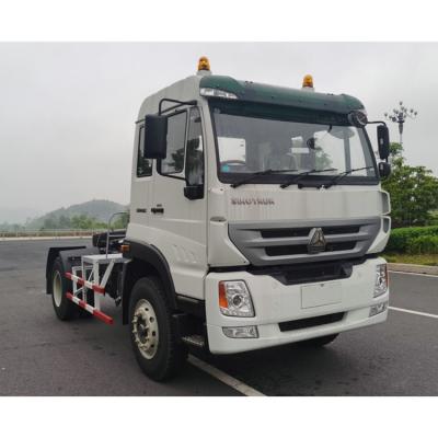 China Sinotruk howo 25 ton 4X2 tractor truck for sale 6 - 8L for sale