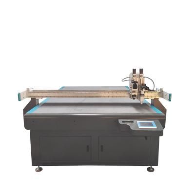 China 1625 Auto Fabric Knife Cutting Machine Oscillating 3PH 1600*2500mm for sale