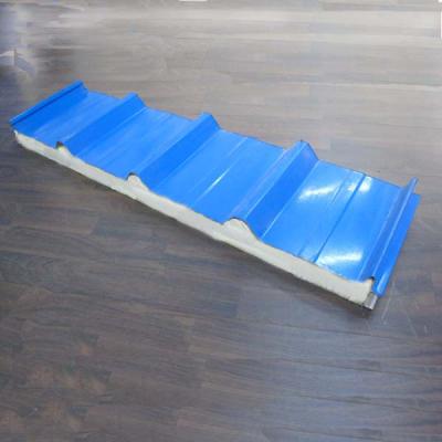 China 950MM PU Foam Roof Sandwich Panel for sale