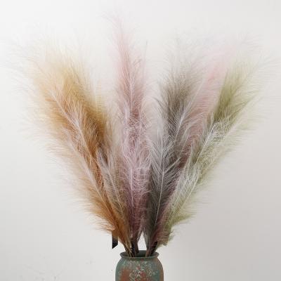 China Hit Polyester Pampas Grass Great Gradient Color For Home Or Weddings Artificial Pampas Decoration for sale