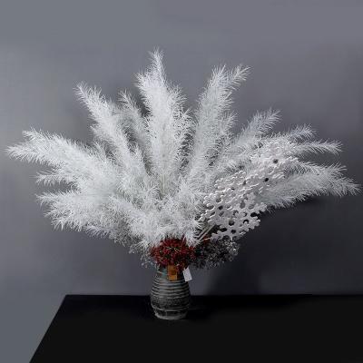 China Exclusive design silk pampas home hotel wedding white artificial pampas luminous decoration for sale