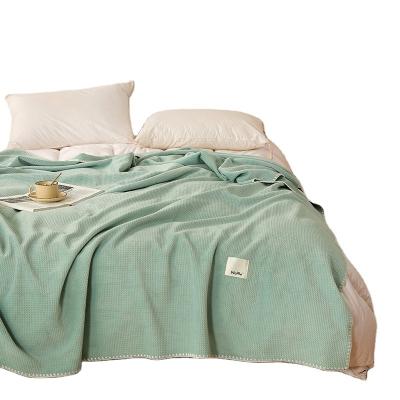 China Custom Made 100% Low Price Sherpa Fleece Blanket Anti-static High Quality Solid Polyester Double Layer Bedding For Women Winter for sale