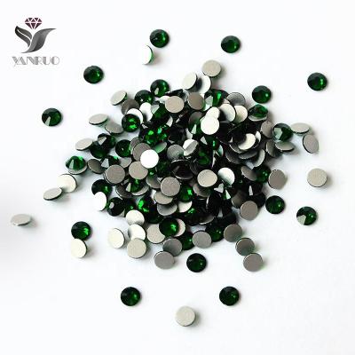 China High Quality Lead Free Flatback Glass Rhinestones For Nail Art Crystals Rhinestones for sale